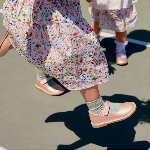 L’AMOUR Online Exclusive - Caitlin Pink Gold Scalloped Mary Jane - Picture 3 of 14